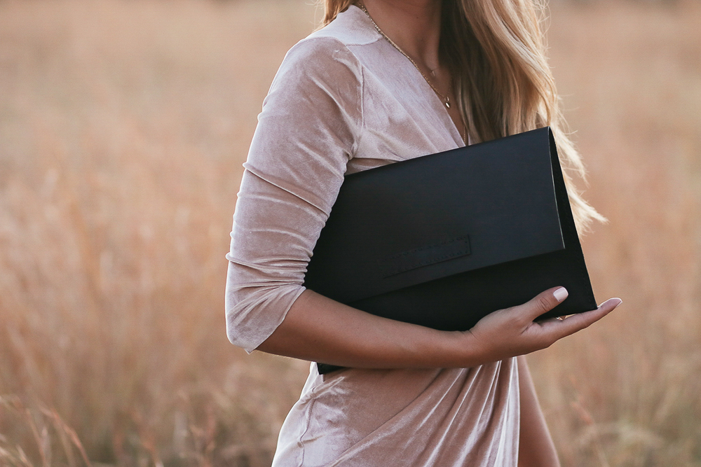 LINZ - Black Leather Clutch Bag