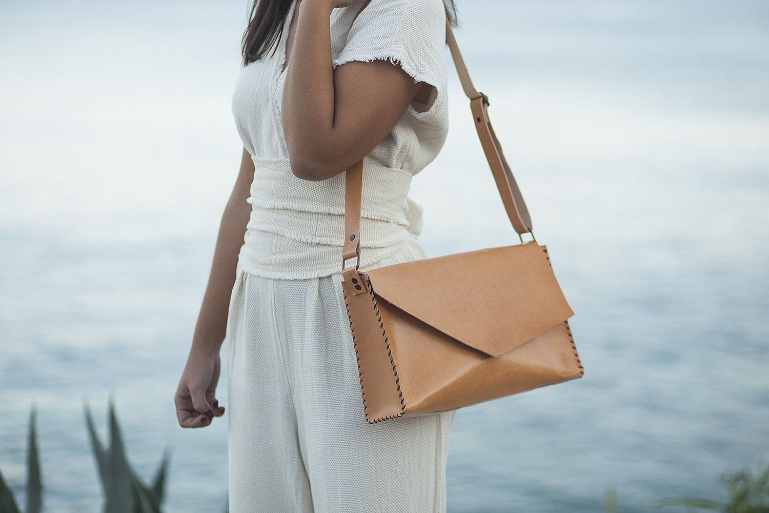 GOA - Beige Leather Shoulder Bag