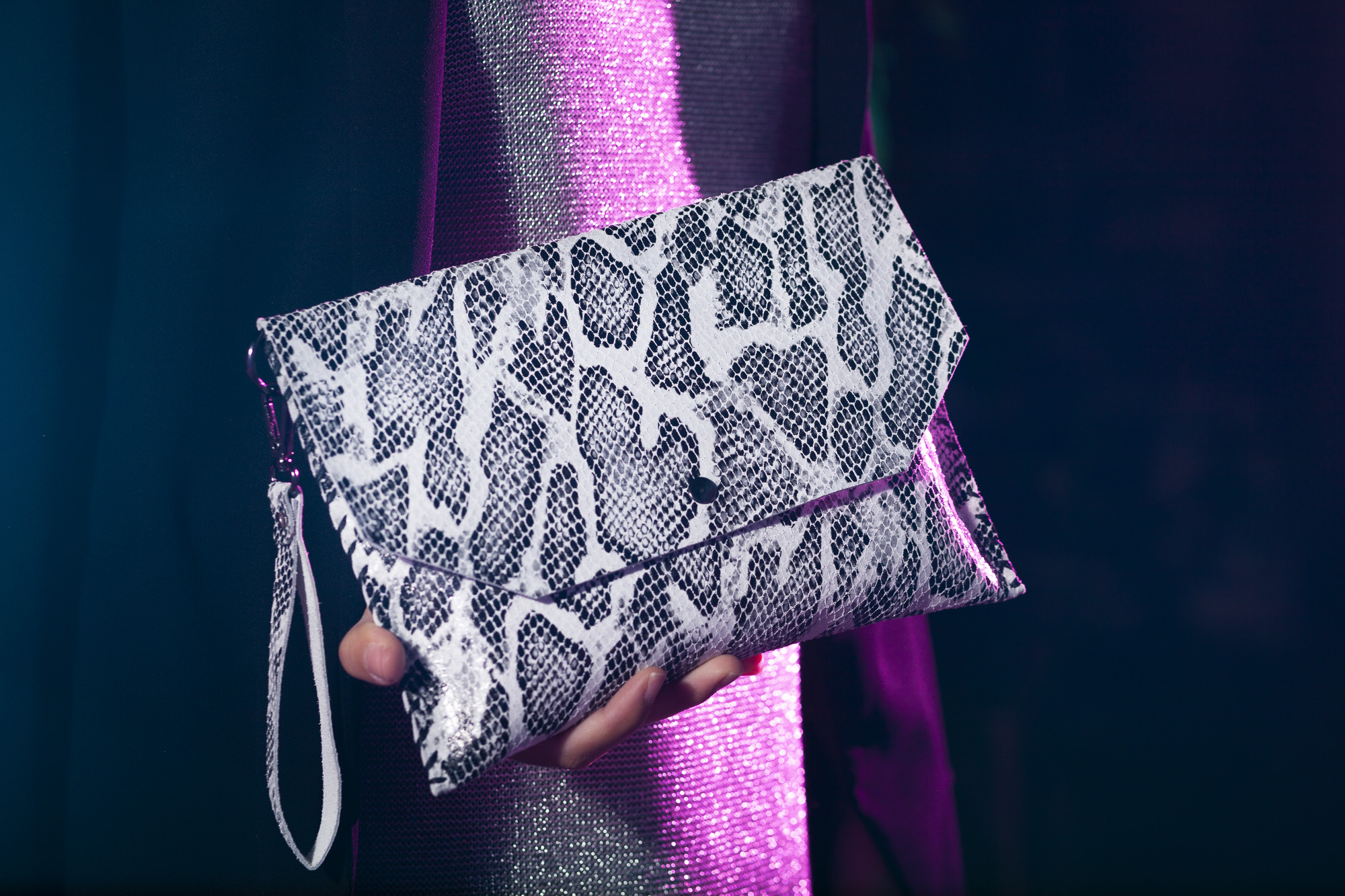 CHICAGO - Snake Print Leather Clutch Bag